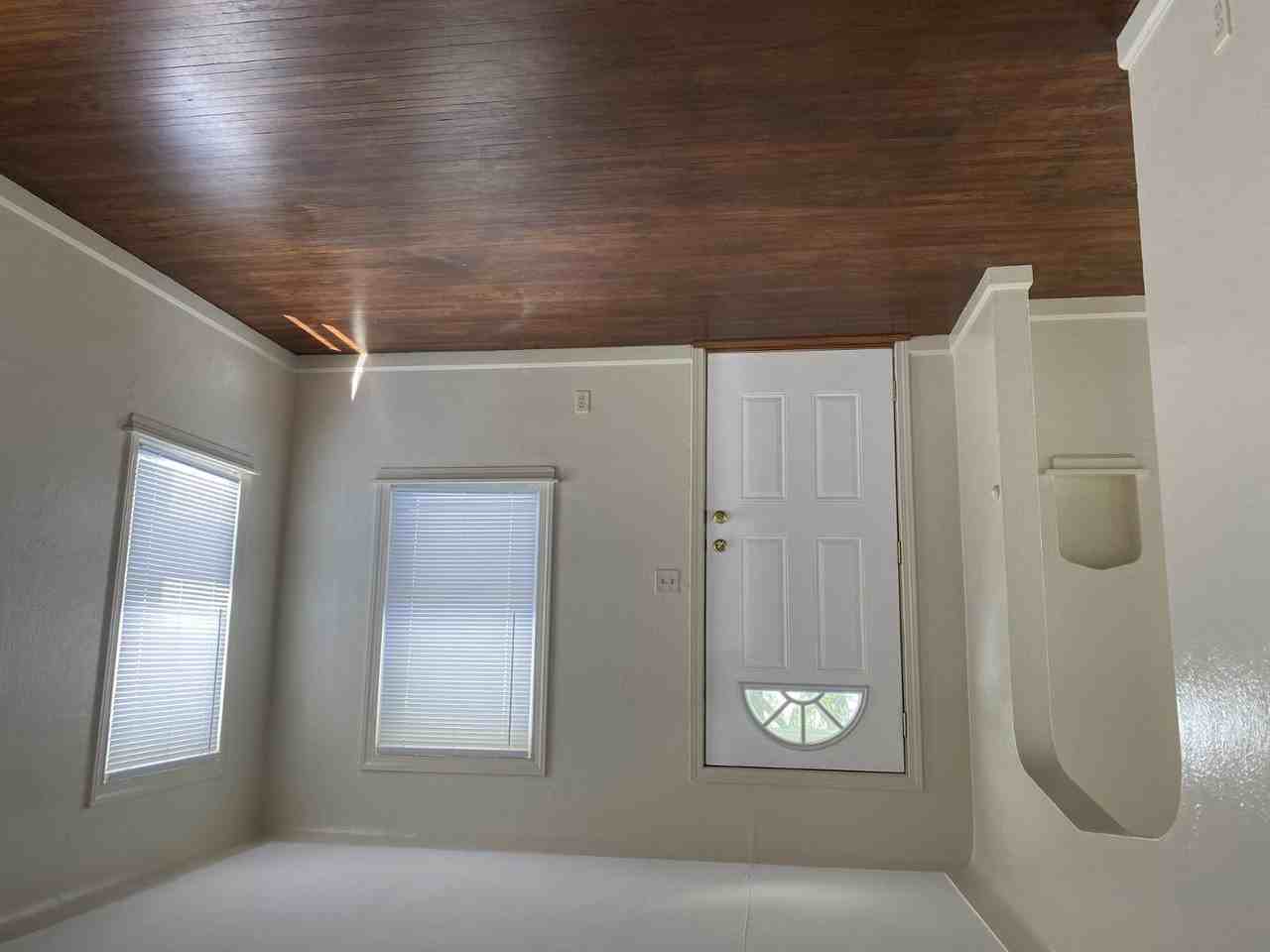 2541 Ivy Pl - Photo 2 of 11
