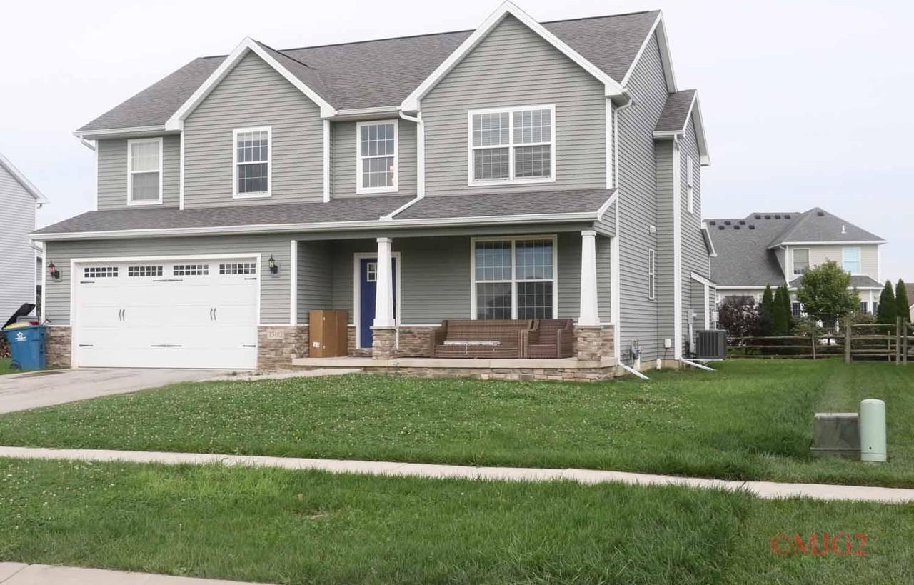 25182 Saddle Horn Dr - Photo 2 of 27