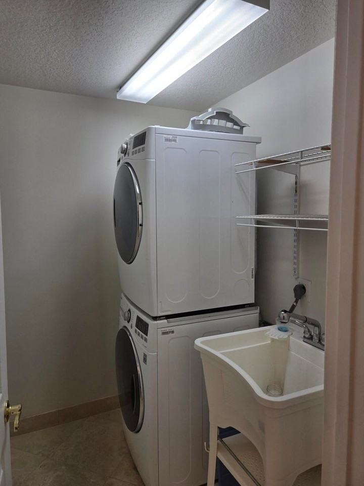 22112 Altona Dr - Photo 2 of 49
