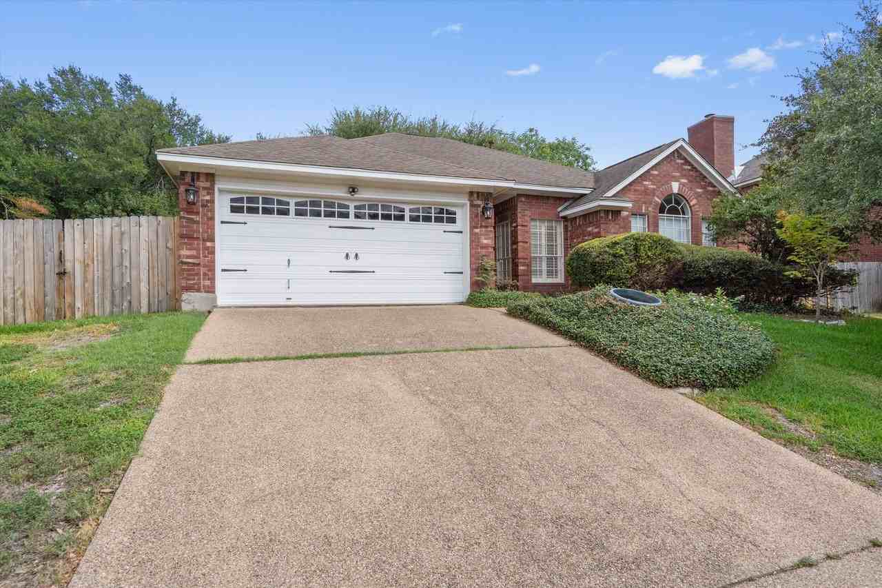 3503 Latimer Dr - Photo 3 of 39