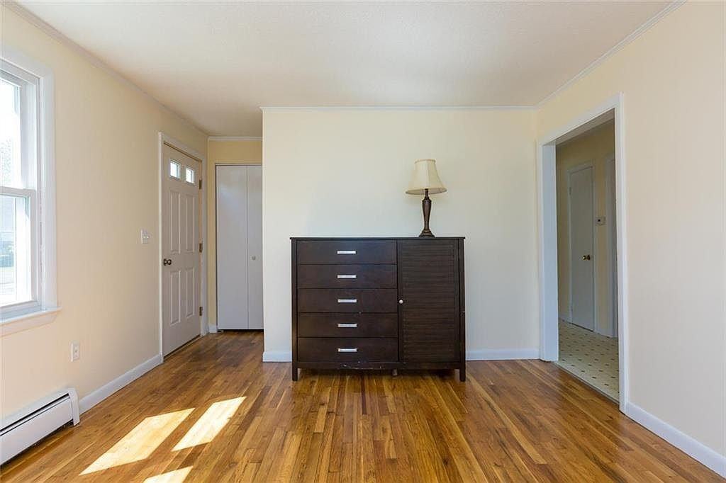 34 Jersey Ave - Photo 3 of 18