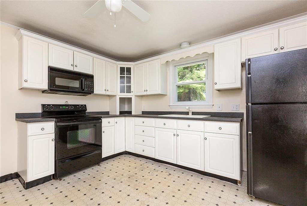 34 Jersey Ave - Photo 5 of 18