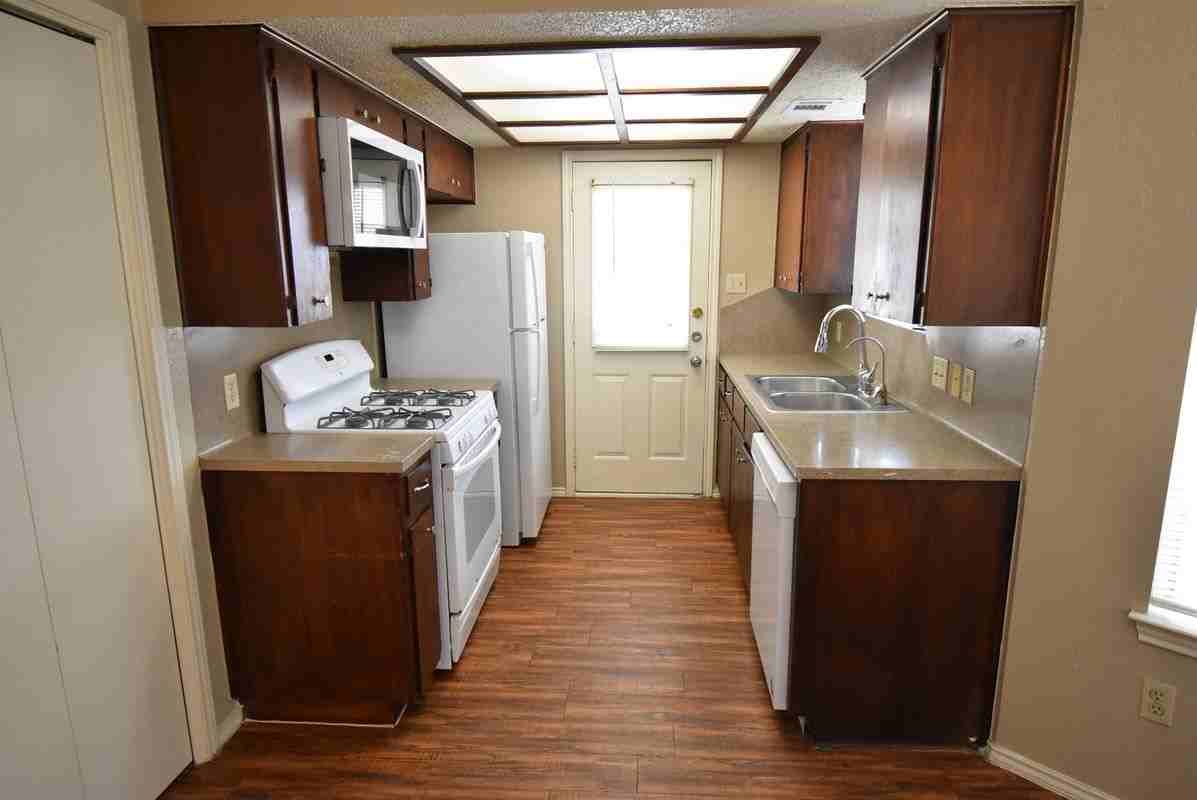 1802 Rawhide Loop - Photo 5 of 20