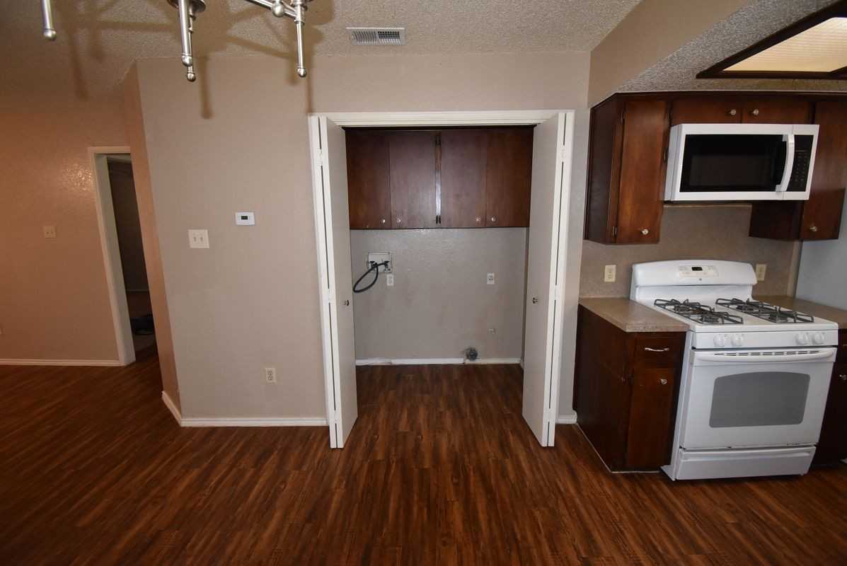 1802 Rawhide Loop - Photo 7 of 20