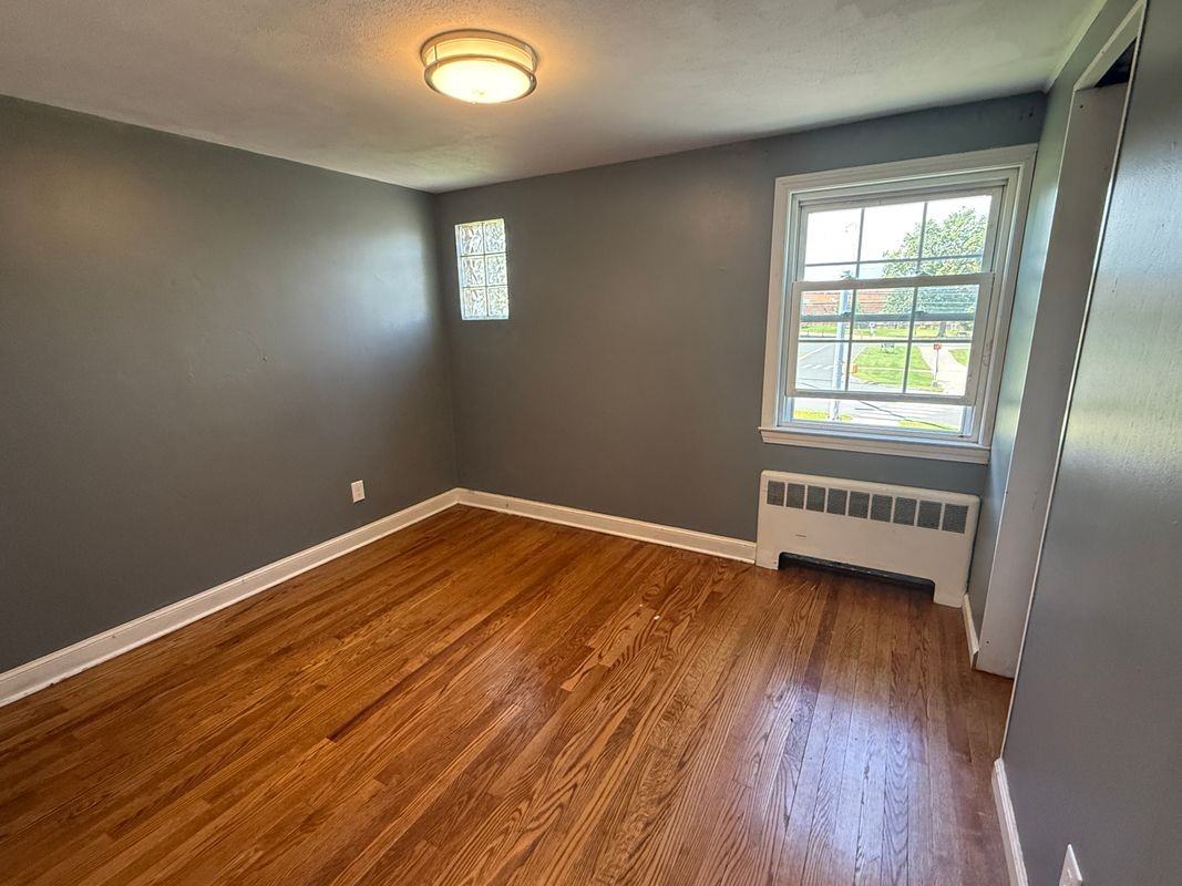 618 Willard Ave - Photo 6 of 14