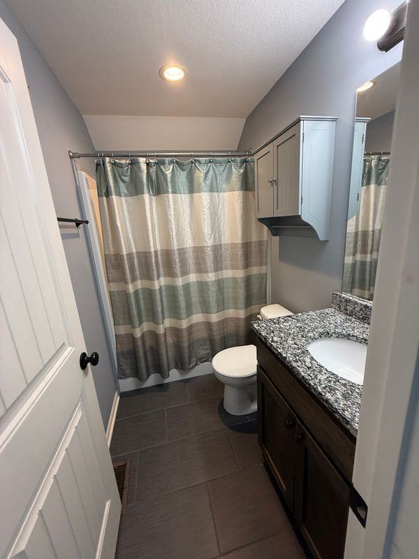 928 N Oak Ter - Photo 4 of 14