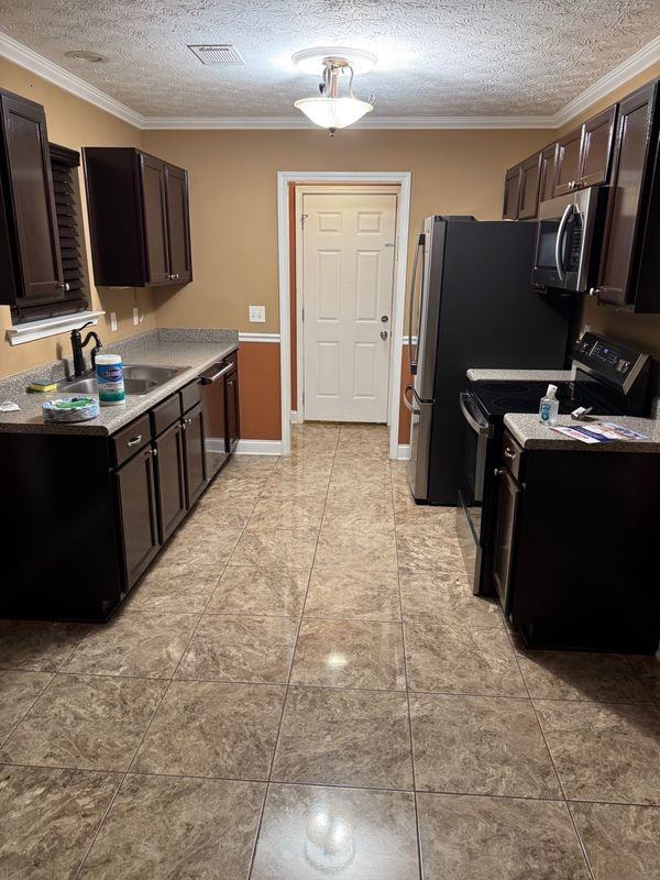5090 Limerick Ln - Photo 3 of 11