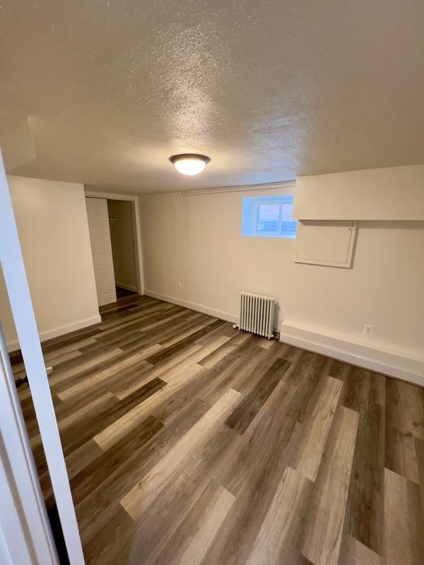 255 Hawaii Ave Ne - Photo 5 of 11