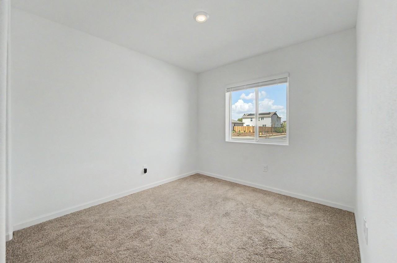 2160 Rick Dr - Photo 5 of 19