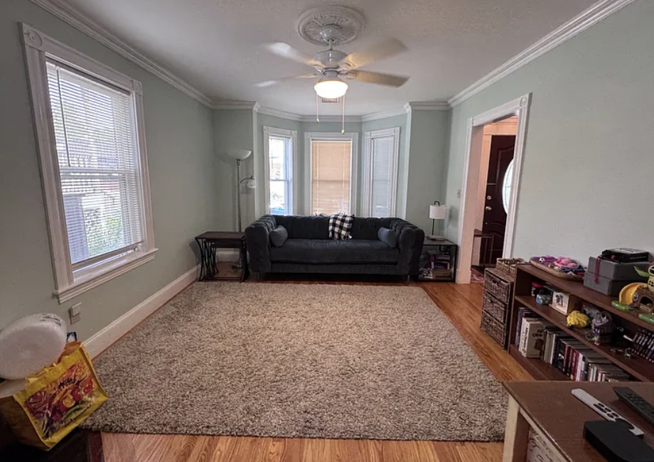 386 Medford St - Photo 3 of 18