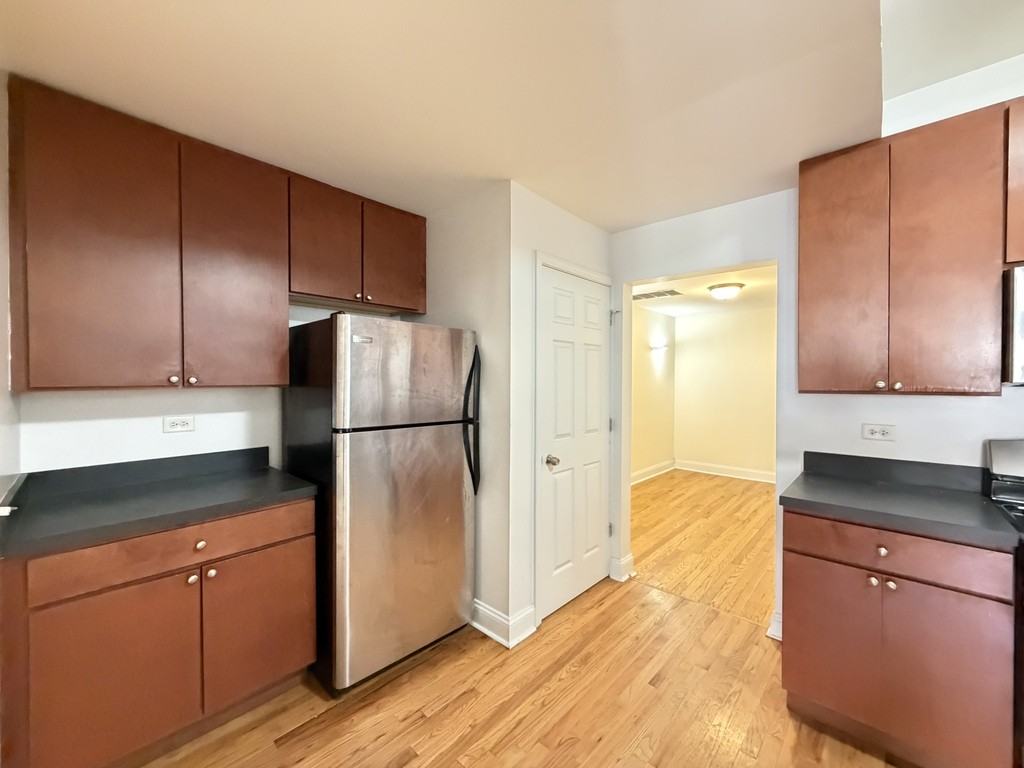 3430 W Parker Ave #1 - Photo 6 of 21