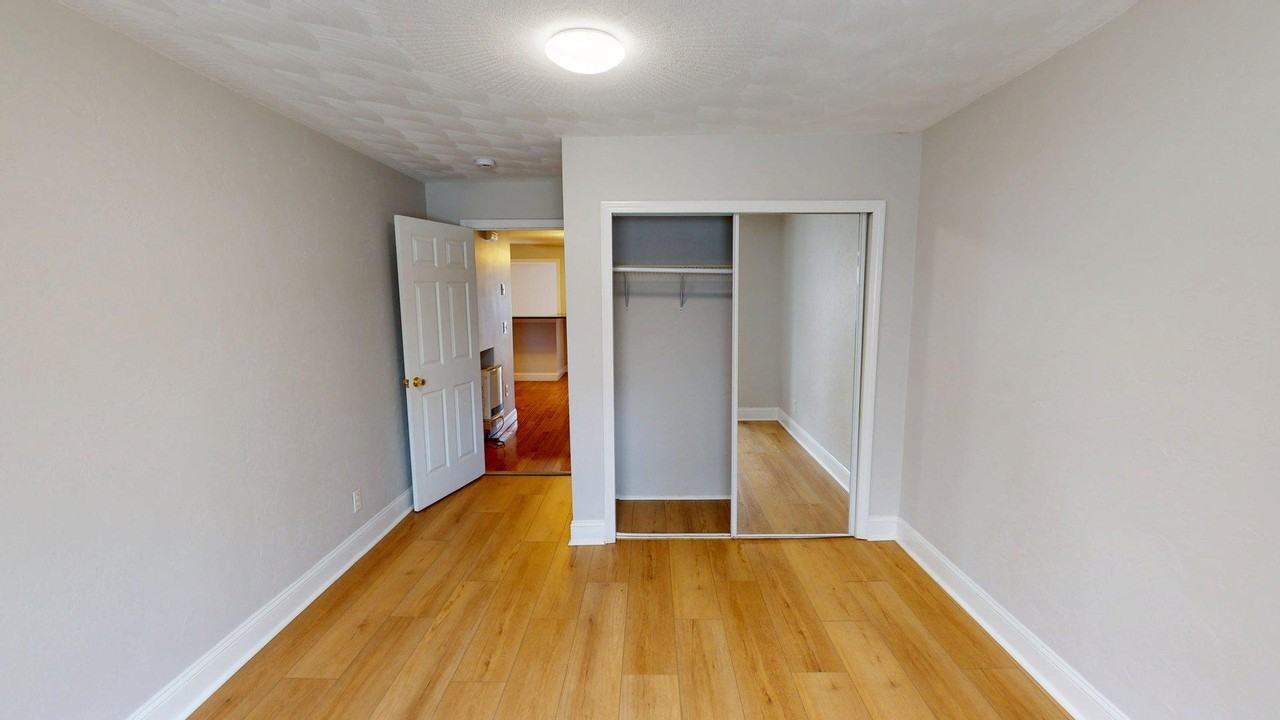 161 Bennington St #1 - Photo 4 of 15