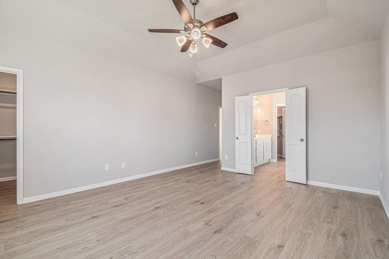 11123 Lulu Ln - Photo 4 of 19
