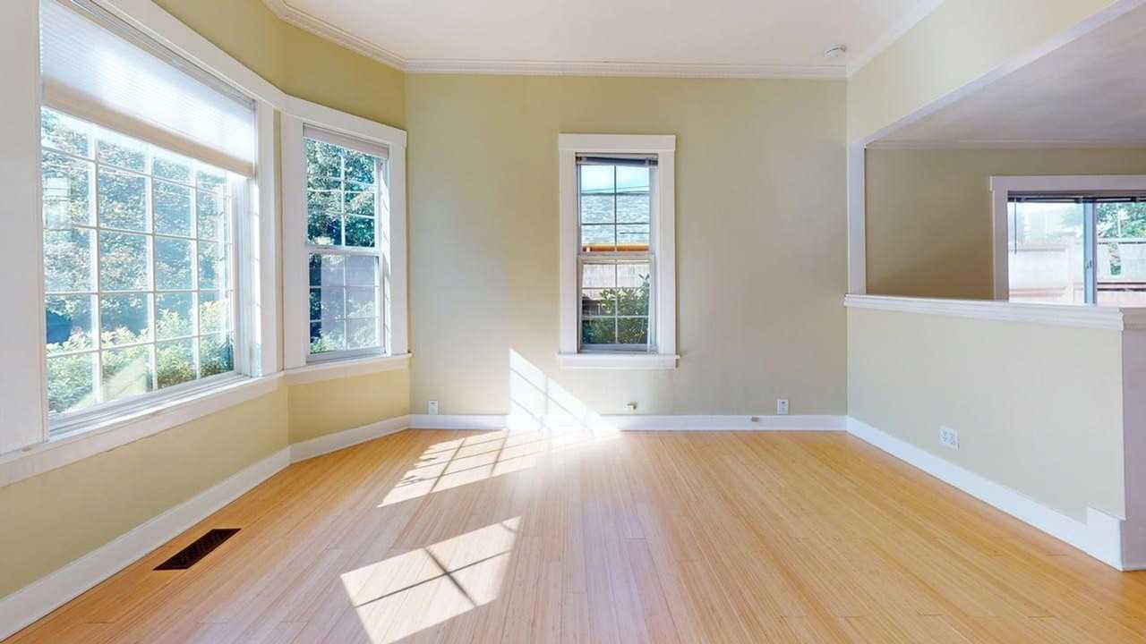 4116 25th Ave Sw - Photo 3 of 15
