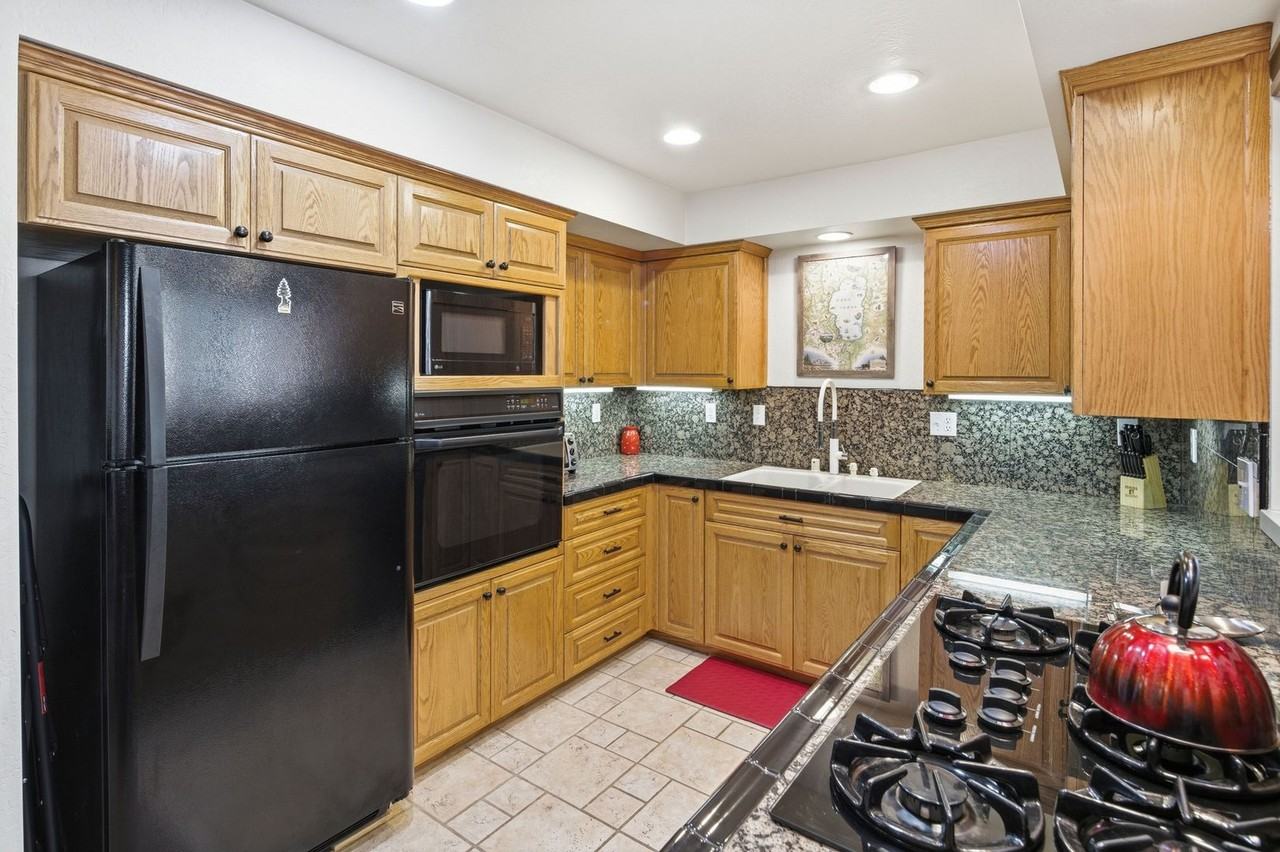 12796 Northwoods Blvd #420 - Photo 7 of 25