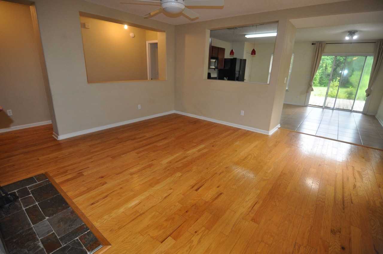 1414 Blue Eagle Way E - Photo 2 of 12