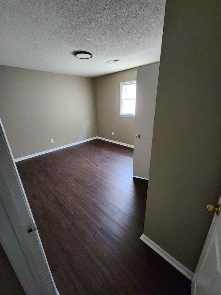 314 Brookside Dr - Photo 5 of 8