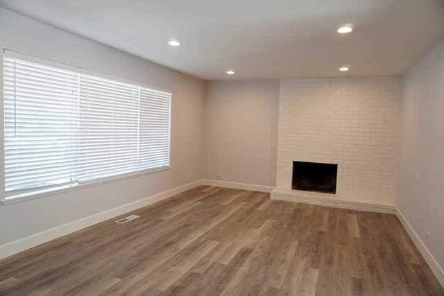 831 Springwood Dr - Photo 4 of 7
