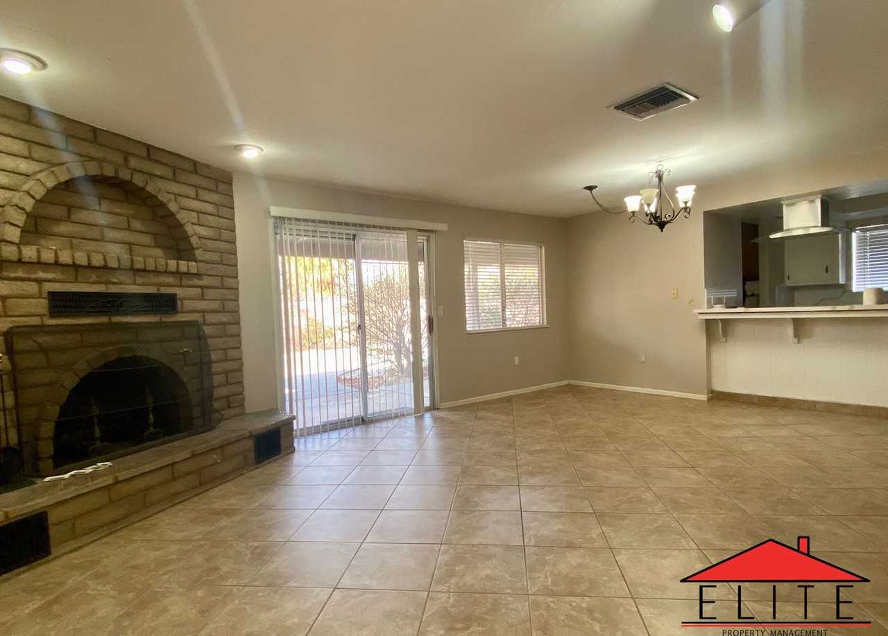 521 Scott St - Photo 5 of 16
