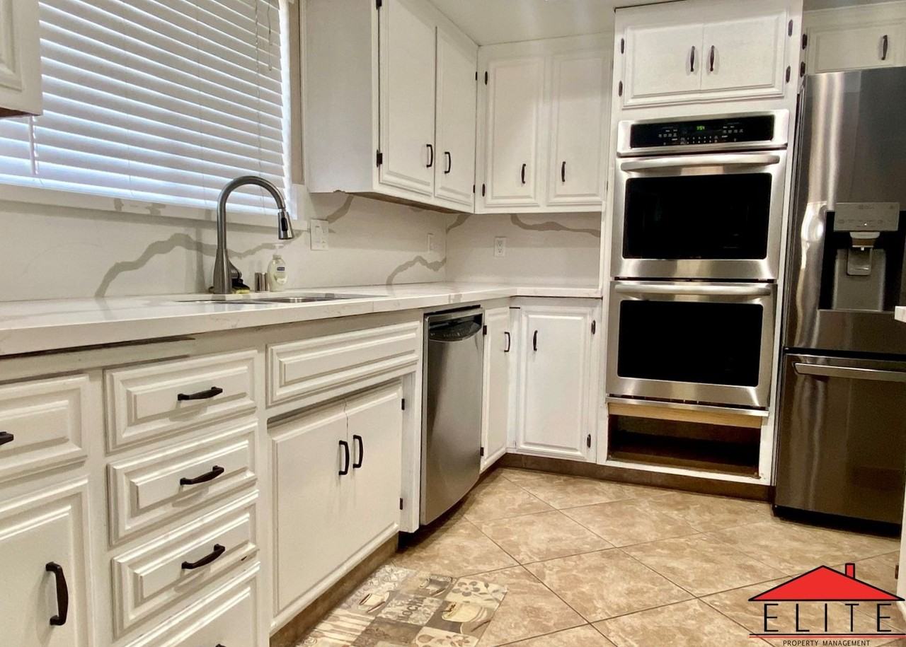 521 Scott St - Photo 7 of 16