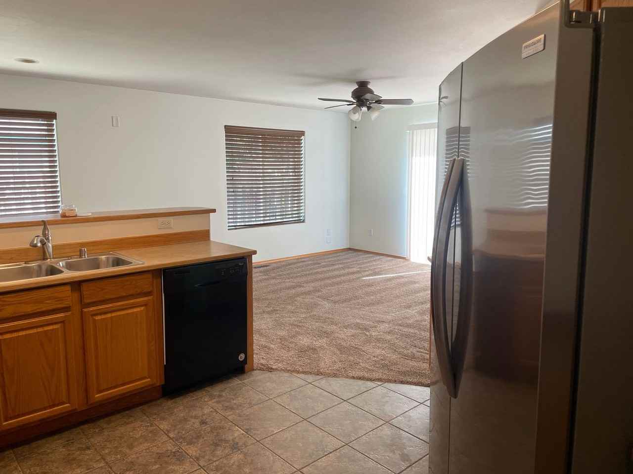 1703 Fairway Dr Ne - Photo 4 of 20
