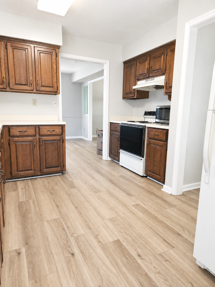 8824 Hammett Ave - Photo 2 of 11