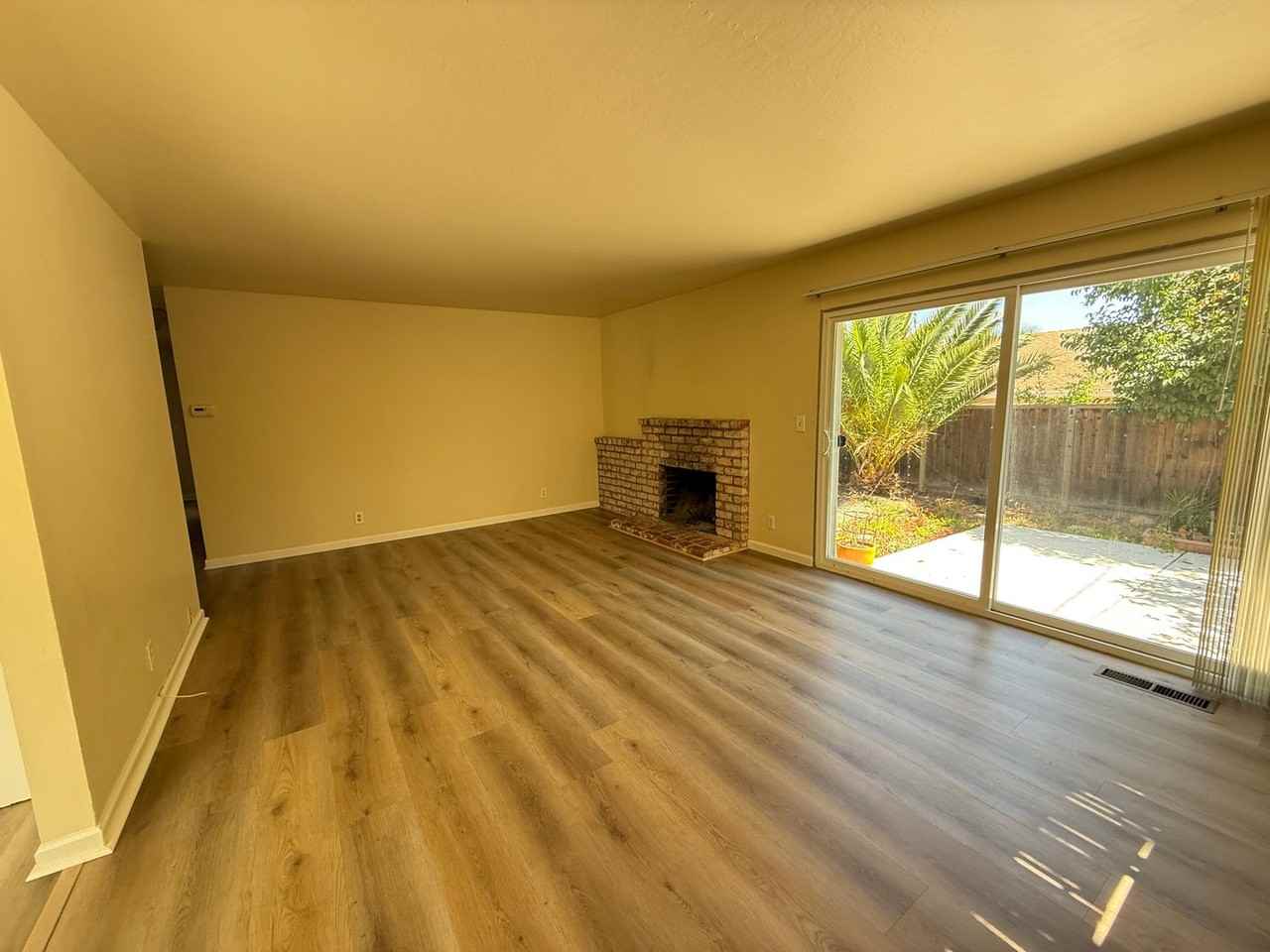 1420 Primrose Way - Photo 6 of 19