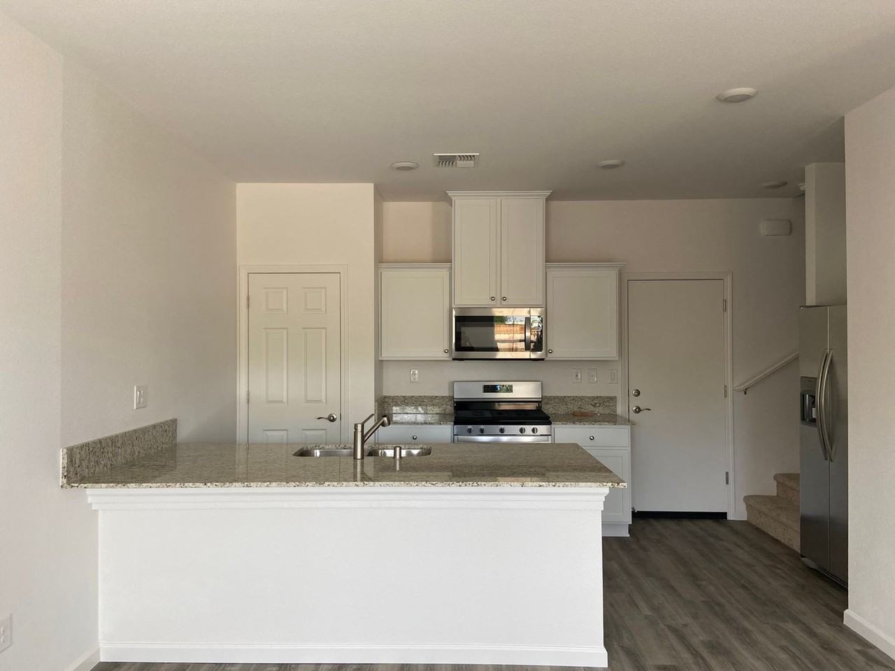 532 Autumn Breeze Cir - Photo 5 of 16