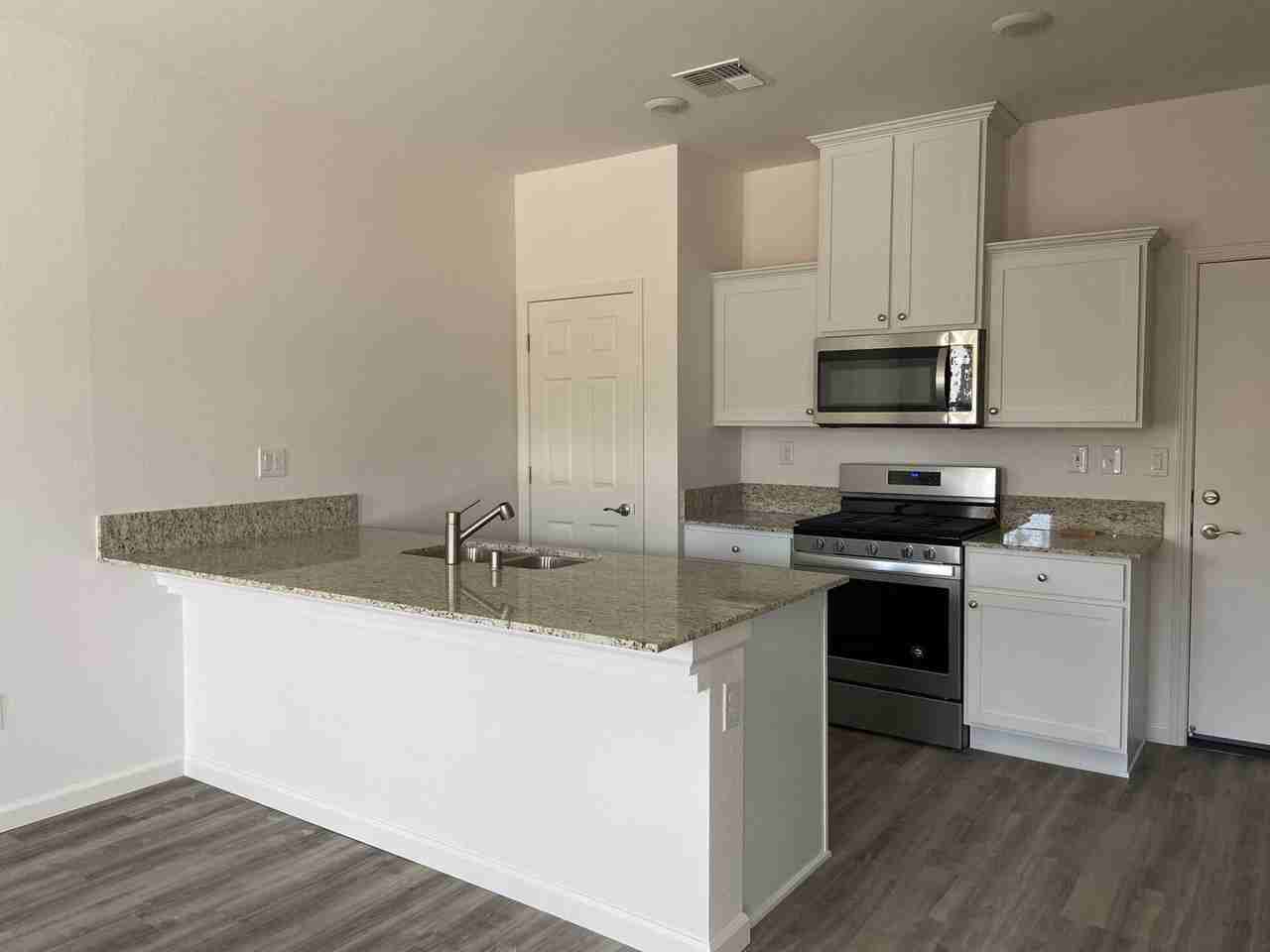 532 Autumn Breeze Cir - Photo 6 of 16