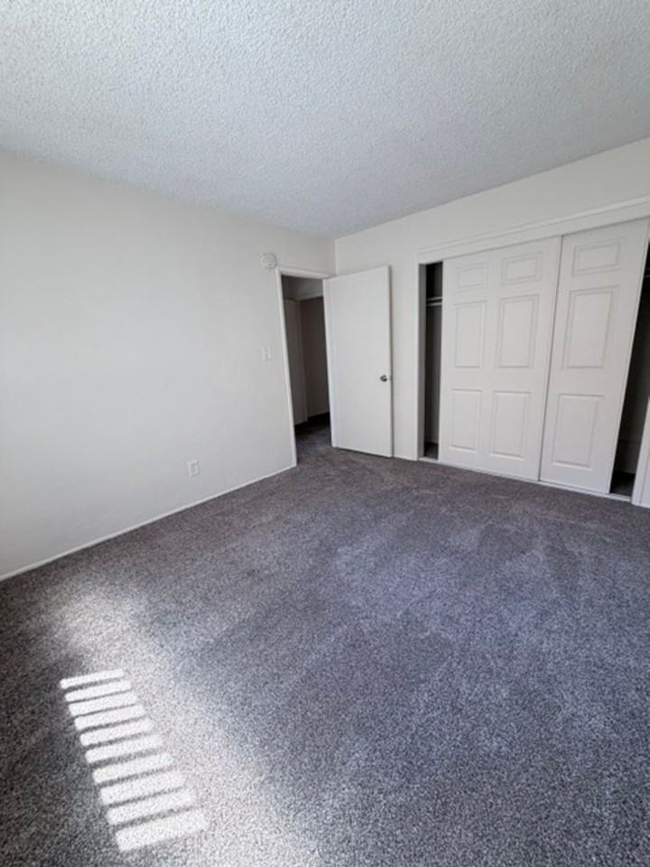 4406 Rosebud Ln Apt C - Photo 5 of 8