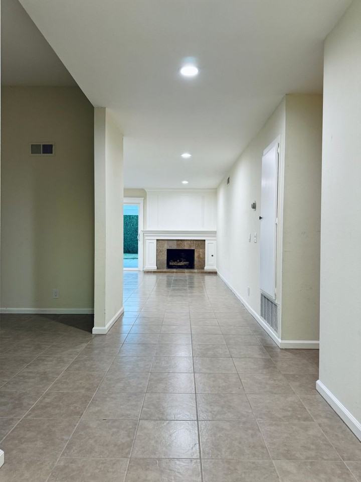 10536 Perch Ave - Photo 3 of 27