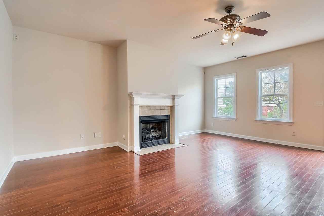 202 Roundhouse Ln - Photo 5 of 22