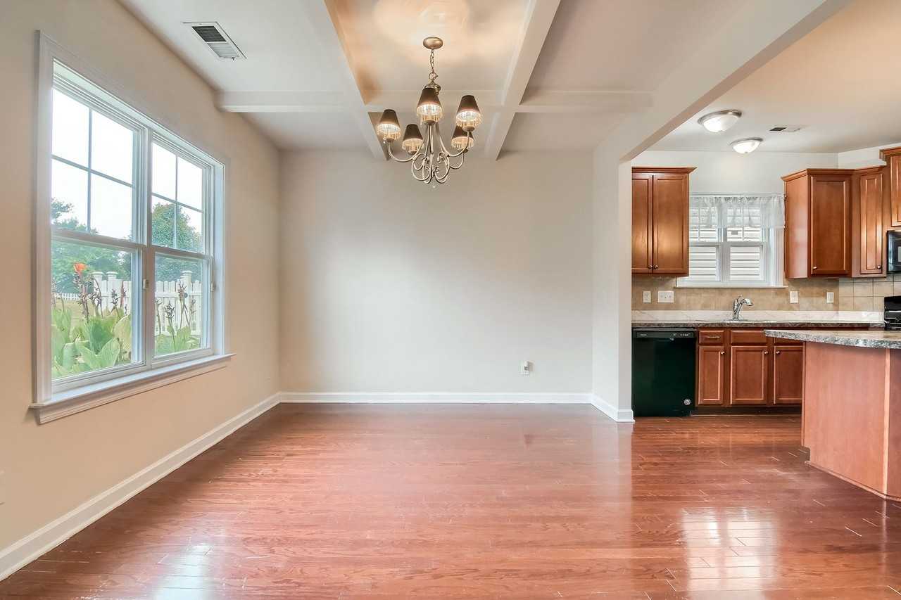 202 Roundhouse Ln - Photo 7 of 22