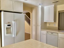 featured image of 2345 Greenbriar Dr #E