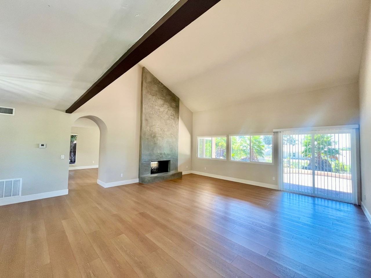17190 Tam O Shanter Dr - Photo 2 of 22