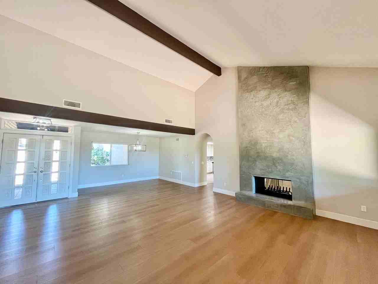 17190 Tam O Shanter Dr - Photo 3 of 22