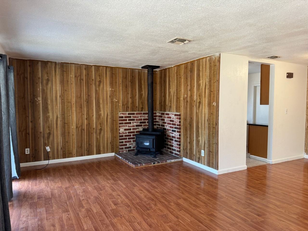 8213 Diana Marie Dr - Photo 4 of 22