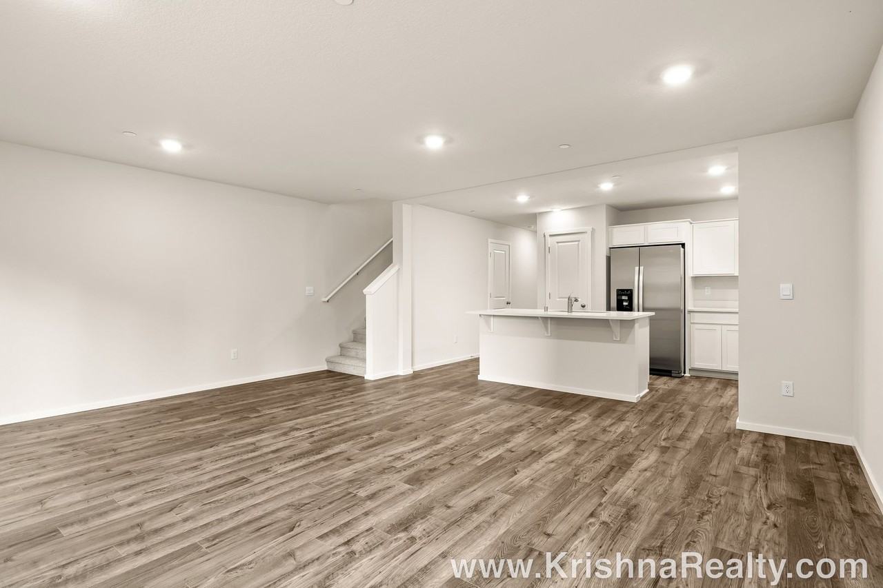 12061 Ne 104th St - Photo 5 of 21
