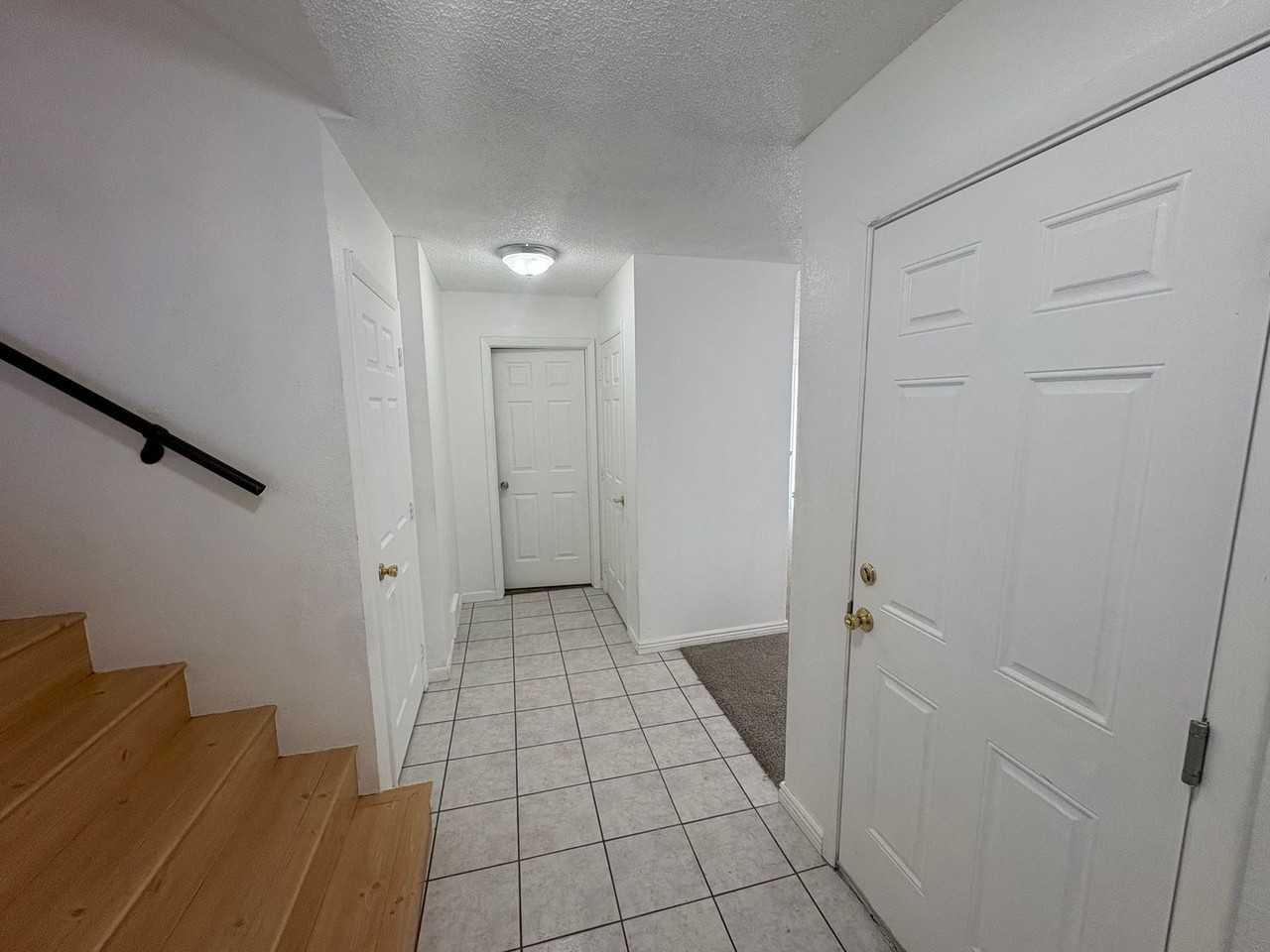939 49th Avenue Pl - Photo 4 of 49