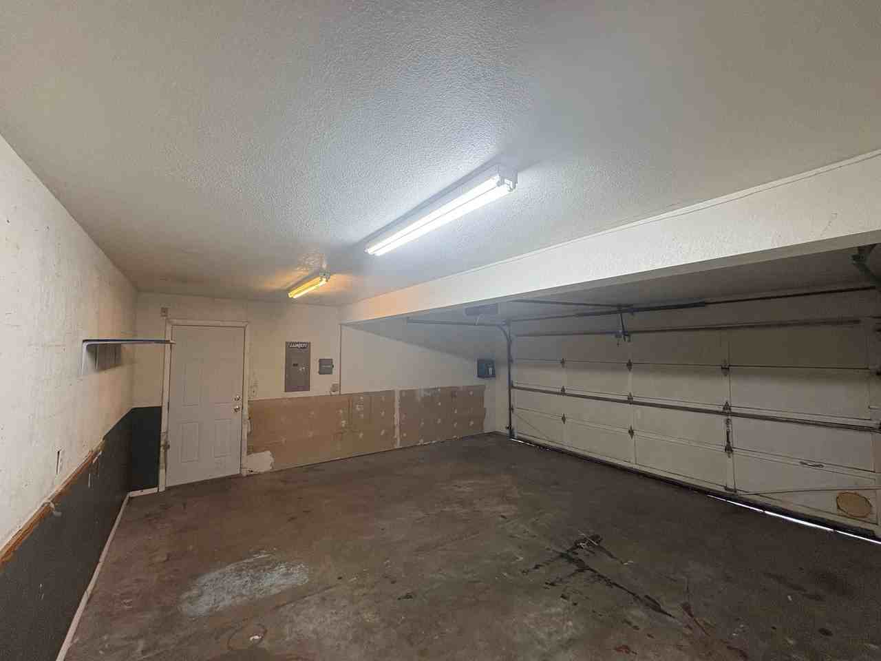 939 49th Avenue Pl - Photo 7 of 49