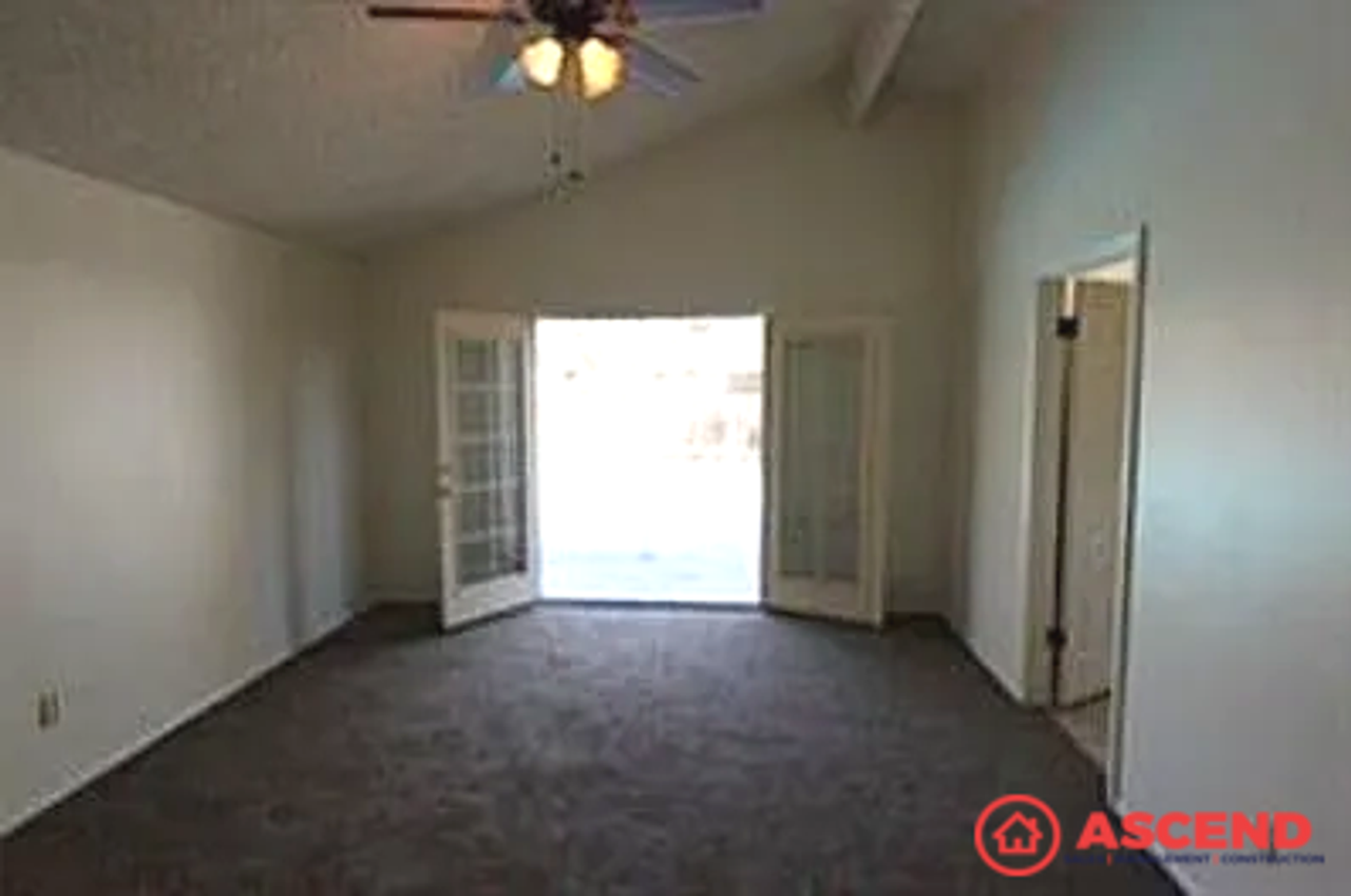 7708 Palodura Ct - Photo 4 of 9