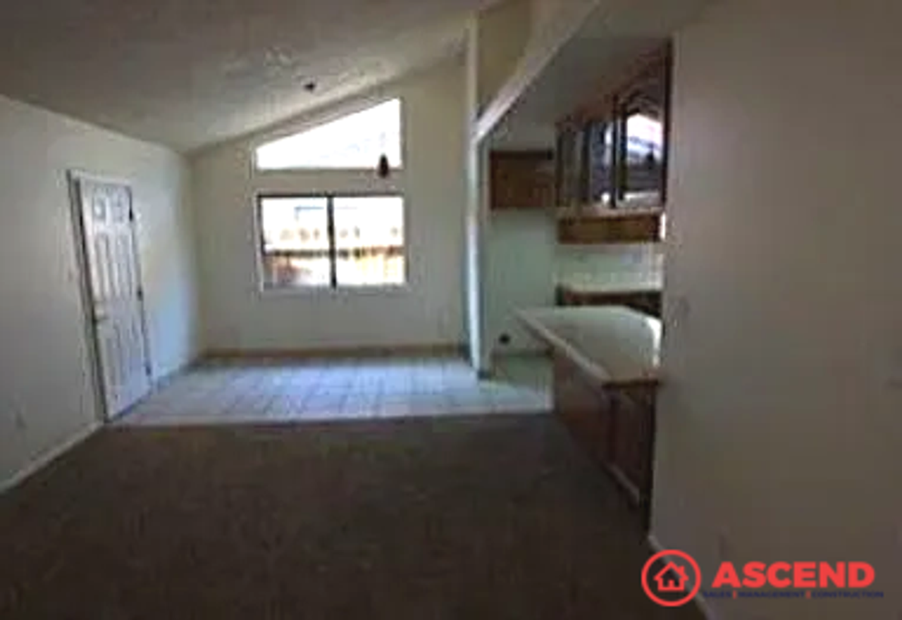 7708 Palodura Ct - Photo 5 of 9