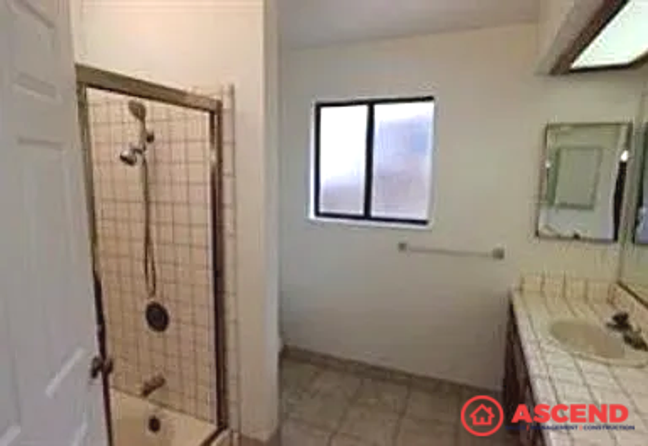 7708 Palodura Ct - Photo 6 of 9