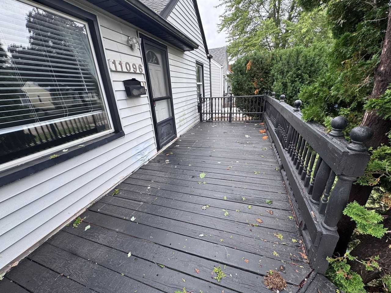 11096 Jewett Ave - Photo 3 of 13