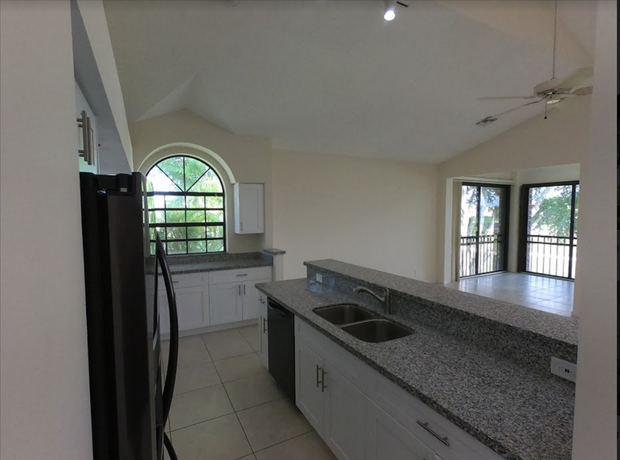8033 Aberdeen Dr #201 - Photo 4 of 25