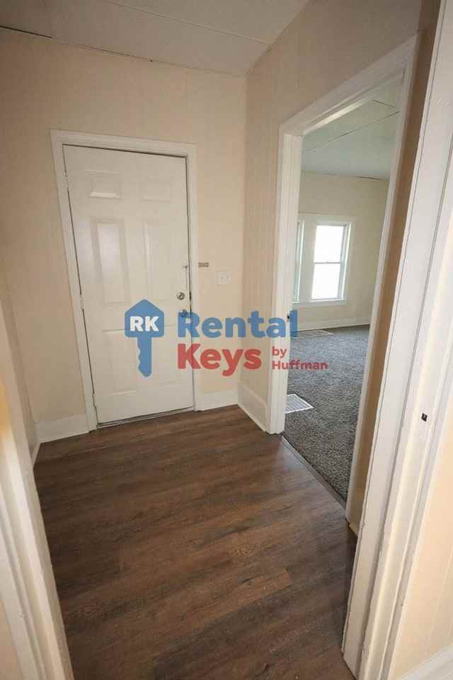 1305 N Garvin St - Photo 4 of 18