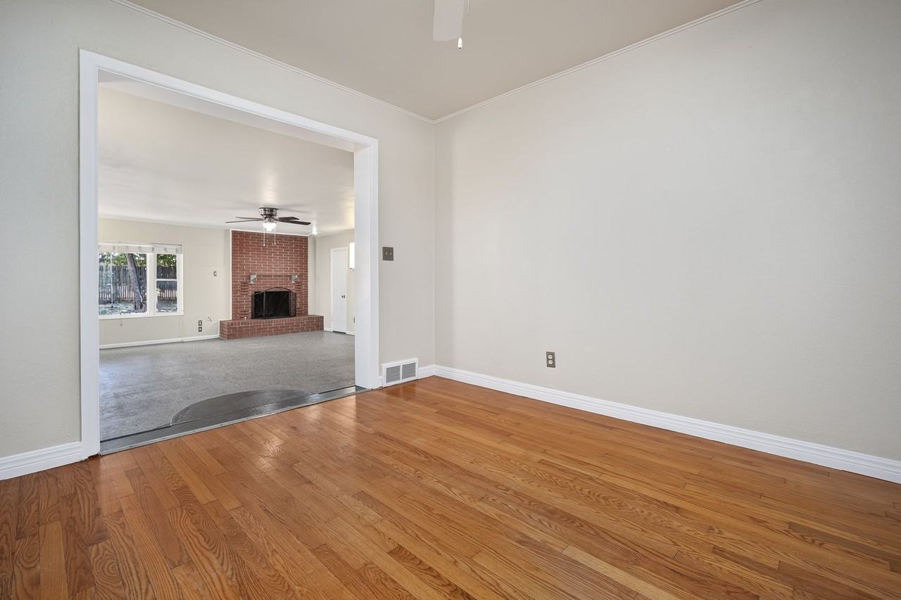 4421 Nw 20th St - Photo 3 of 22