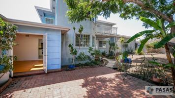 featured image of 1018 Santa Barbara St