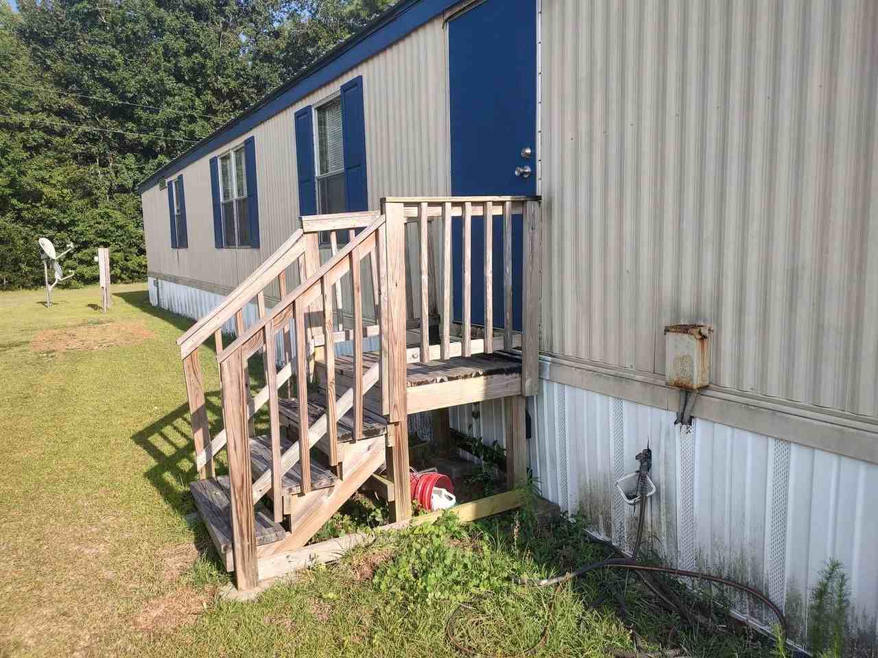 452 Wetherington Landing Rd - Photo 3 of 19