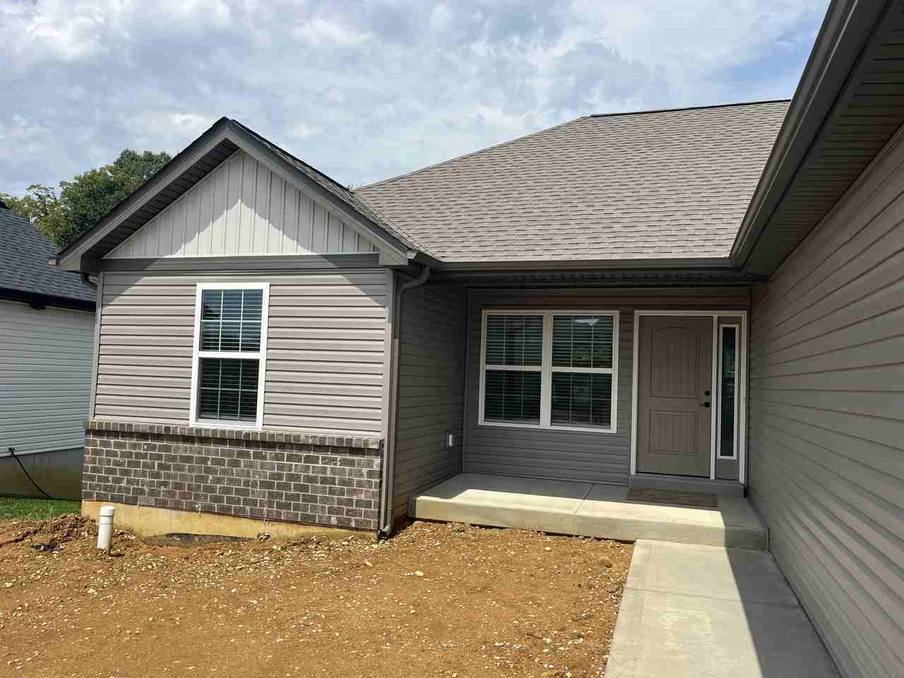 17016 Trenton Lane - Photo 3 of 34